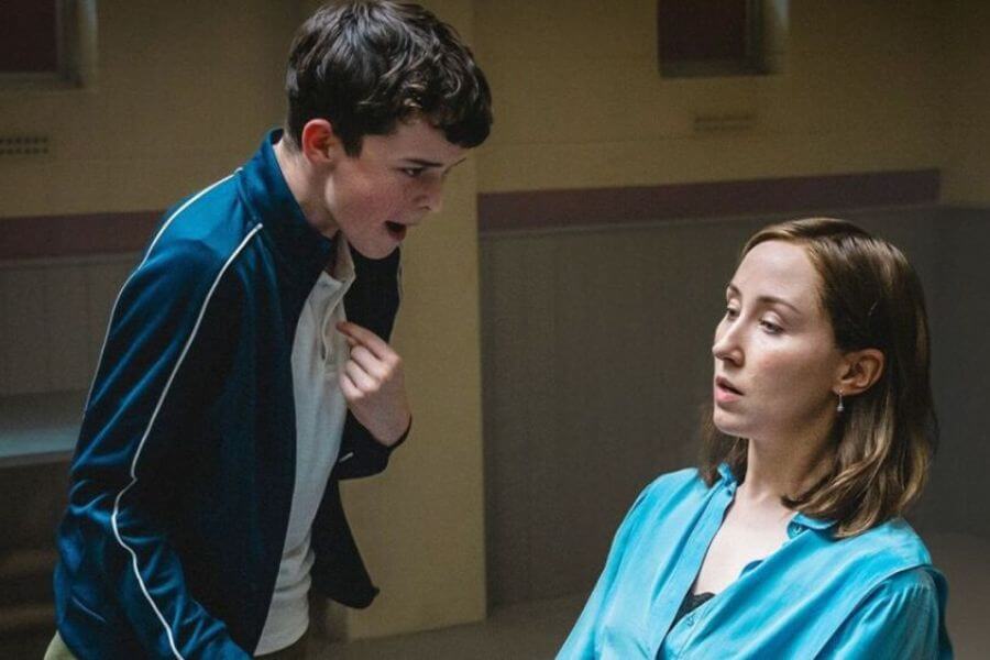 Escena de la serie Adolescencia, que pone sobre la mesa problemáticas como la ideología incel.